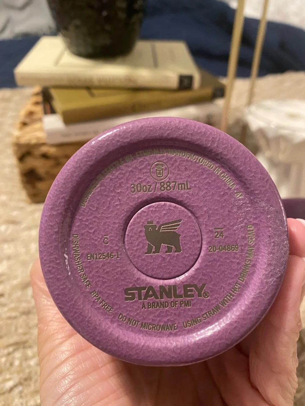 Stanley Plum/Deep Purple Insulated Quencher Tumbler with Handle - Picture 5 of 6